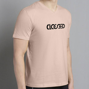 Camiseta Clásica con Cuello en V, Ajuste Cómodo y Tela Resistente para Uso Diario, Camiseta Casual Premium con Cuello en V - Product Image 3