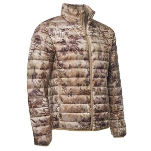 Veste de chasse imperméable et respirante personnalisée avec logo, 100 % polyester, fermeture éclair, chauffe-mains intégrés, poignets et ourlet élastiques, collection 2026 (vente en gros) - Product Image 3