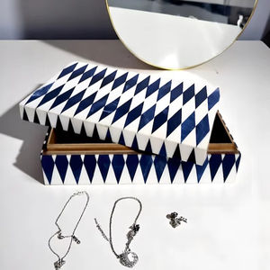 Caja Decorativa de MDF con Incrustaciones de Hueso, Hecha a Mano, de Lujo, para Guardar Objetos - Product Image 1