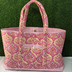 Sac fourre-tout matelassé pour femme, imprimé à la main en Inde, pour l'hiver et l'été, avec motifs géométriques multicolores - Product Image 4