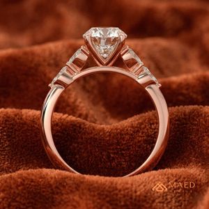 แหวนรูปไข่สีโรสโกลด์ประดับมอสซาไนต์ลายดอกไม้ แหวนเพชรมอสซาไนต์สำหรับเจ้าสาว ของขวัญวันครบรอบสำหรับผู้หญิง แหวนสัญญาสำหรับงานแต่งงาน - Product Image 5