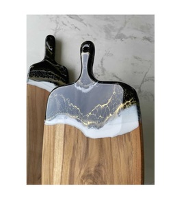 Planche à découper rectangulaire en résine et bois, artisanale, de style impérial, épaisseur 1,5 cm, design décoratif, passe au lave-vaisselle - Product Image 3