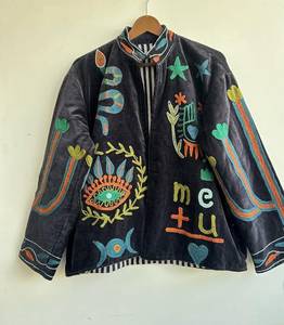 Chaqueta de Terciopelo Bordada con Símbolos Étnicos, Estilo Boho, Reversible, con Forro de Algodón, para Mujer, Venta al Por Mayor - Product Image 3