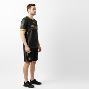 Tenue de football personnalisée par sublimation, ensemble maillot et short de football sur mesure, tissu respirant en maille, vêtements de match pour équipe, équipement sportif - Product Image 3