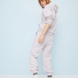 Sudadera con capucha corta casual de color liso para mujer King, anti-bolitas, de invierno, con bolsillos bordados, manga larga, forro polar tejido, 240g - Product Image 3