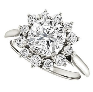 Anillo de compromiso y boda de lujo con moissanita de corte cojín certificada, engaste de puntas, plata de ley 925 chapada en oro blanco, solitario - Product Image 2