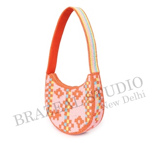 Nouvel Arrivage BRAZEAL STUDIO Sac à Main Pochette Épaule en Velours Tendance pour Femme avec Perles de Verre et Motif Géométrique - Product Image 6