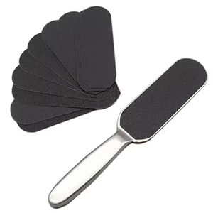 Lima de papel de lija de doble cara con mango largo de plástico, personalizada de Creative Surgical Factory, para eliminar callosidades - Product Image 2