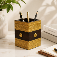 Support à stylos carré en bois fait main avec gaufrage doré antique, organiseur de bureau traditionnel pour anniversaire