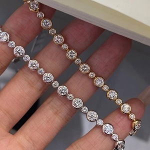 Bracelet de luxe VVS couleur D, délicat, en or 14K 18K, avec diamants de laboratoire taille ronde de 3,5 mm et 2 mm, serti clos, style tennis, certifié IGI - Product Image 5
