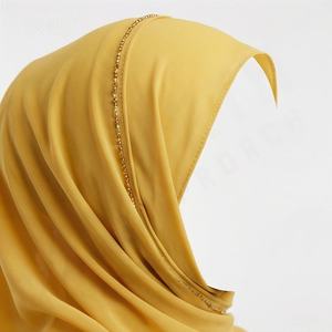 Dernier design Hijab en jersey imprimé orné de diamants, avec strass en pierre de qualité supérieure, écharpe douce et respirante - Product Image 4