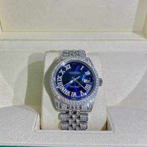 Montre automatique de luxe 41 mm avec diamants Moissanite VVS certifiés EGL, boîtier en cristal saphir, bracelet argenté, entièrement sertie de pierres, style affaires et tendance - Product Image 1