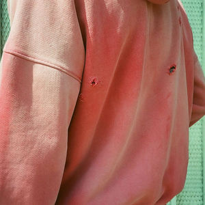 Sudadera con Capucha Personalizada para Hombre con Pedrería, Bordado Desgastado, Estilo Oversize, Lavado Ácido, Streetwear - Product Image 3