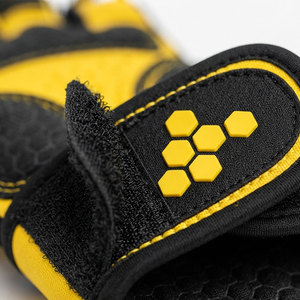 Gants de fitness pour femmes de couleur jaune magnifique avec une adhérence renforcée pour la force de préhension, idéaux pour l'entraînement et l'exercice, vente en gros de gants de gym. - Product Image 3