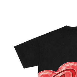 Camiseta Negra Extra Grande Love & Vice con Estampado de Logotipo de Corazón Rojo en la Parte Delantera, Camiseta Formal de Manga Corta con Cuello Alto Tejido para Hombre - Product Image 2