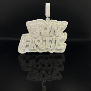 Pendentif Couronne Chrétienne Hip Hop en Alliage Diamant Givré Premium Style Ice Heritage - Product Image 1
