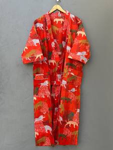 Kimono de algodón con estampado de tigre, hecho a mano, estilo bohemio, para la playa. - Product Image 5