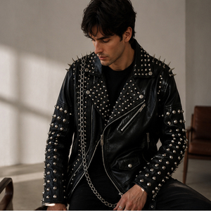 Blouson Biker Clouté pour Homme en Cuir Noir Respirant, Style Punk avec Chaînes et Ferrures Argentées, Design Gothique Motard Patchwork - Product Image 3