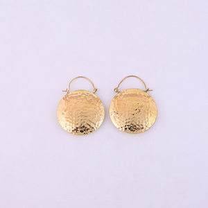 Boucles d'oreilles circulaires texturées plaquées or pour femmes - Product Image 1