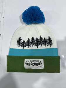 หมวกบีนนี่ปักลายตามสั่งขายส่ง ออกแบบตัวอักษรได้เอง ผลิตจากอะคริลิก 100% หมวกไหมพรมสำหรับฤดูหนาว พร้อมพู่ห้อย ตกแต่งโลโก้ส่วนตัว เหมาะสำหรับใส่ไปชายหาดหรือใส่ลำลอง - Product Image 5