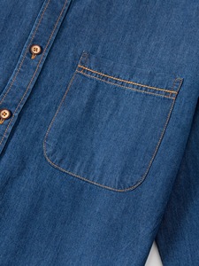 Chemise en jean slim fit pour homme, manches longues, couleur unie, col rabattu, style décontracté, coton respirant, manches longues, design avec poche - Product Image 6
