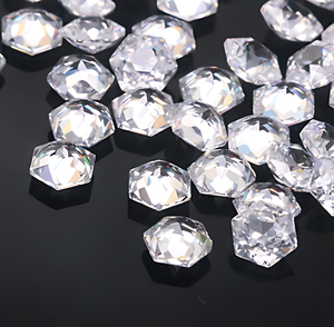 เพชรแล็บทรงหกเหลี่ยมขนาด 6.1-6.7 มม. น้ำหนัก 0.70-1.00 กะรัต สี D-F ความสะอาด VVS รูปทรง RCK Global Shield Cut แบบโซลิแทร์ CVD ความสมมาตรที่แม่นยำ ผลงานชิ้นเอกทางเรขาคณิต - Product Image 2