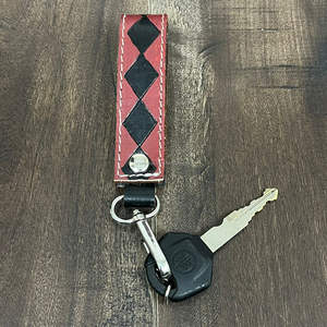 Porte-clés en cuir de vache véritable à la mode, motif à carreaux marron et noir, fait main, pour cadeaux unisexes - Product Image 4