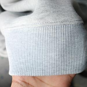 Sudadera KAYDEE HEATHER GREY con Cuello Alto, 100% BLANCA, Apliques Bordados, Cuello Ancho, Hilos Finos - Product Image 6