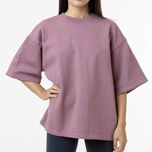 เสื้อยืดผู้หญิงทรงสลิมฟิต ไหล่ตก แต่งรู ผ้าวินเทจ 180gsm ขายส่งแบบ OEM ODM เสื้อผ้าลำลองฤดูร้อน คุณภาพสูง - Product Image 1