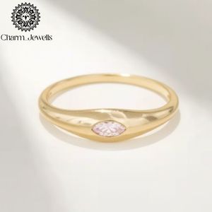 Bague de fiançailles unisexe classique Charm_Jewells en argent plaqué or 22 carats avec moissanite taille coussin, sertie à griffes, certifiée IGI, 3 grammes - Product Image 6