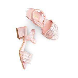 Sandalias de tacón rosa para chicas, diseño de calzado elegante con estilo de la marca - Product Image 1