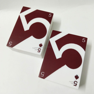 Caja Organizadora de Cartas de Juego Premium 2025, Estilo Brillante, para Almacenamiento de Cartas de Póker, Bridge y Otras Cartas Estándar, Personalizable para Familias - Product Image 4