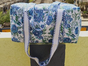 Sac de voyage en coton bohème fait main, sac de week-end matelassé, grand sac à dos de voyage avec cadre externe, motif imprimé en bloc, pour femmes - Product Image 4