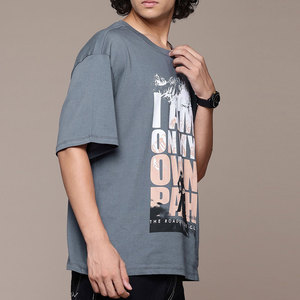 T-shirts Homme Oversize Personnalisés en Coton Léger 100% Coupe Ample Manches Courtes Col Rond Respirant Anti-Boulochage avec Logo - Product Image 3