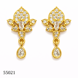 Boucles d'oreilles clous florales en pierre corail plaqué or de luxe MOLL JEWELLERS pour femmes, bijoux de mariage et de fête, modèle 55021 - Product Image 3