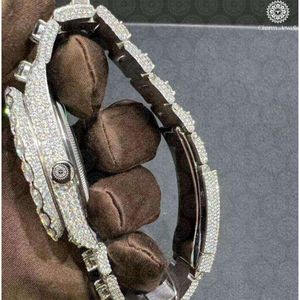 Reloj de moda de lujo para mujer Charm Jewells, caja de acero inoxidable, bisel de diamantes, movimiento de cuarzo analógico, esfera redonda de 38mm - Product Image 5