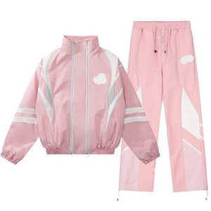 Conjunto deportivo cortavientos para hombre, chaqueta ligera con cremallera y pantalones deportivos con tela resistente al viento para uso en exteriores. - Product Image 3
