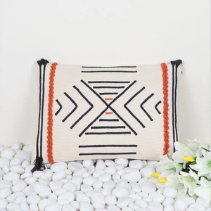 Funda de Cojín con Flecos y Rayas Grises y Naranjas, Textura Tufted a Mano, Estilo Boho, Decoración Suave para el Hogar, Precio al por Mayor - Product Image 3