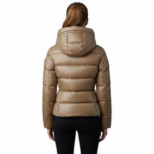 เสื้อโค้ทผู้หญิงแบบมีฮู้ดขนสัตว์ฟ็อกซ์สำหรับฤดูหนาว  แบบยั่งยืน  ซิปติดคริสตัล  ความยาวปกติ  บุด้วยขนห่านสีขาว  ฮู้ดถอดออกได้ - Product Image 4