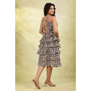 ชุดเดรสผ้าฝ้ายลายดอกไม้  รักษ์โลก ซักได้ น้ำหนักเบา สำหรับฤดูร้อน สไตล์ลำลองสบายๆ ทรงเอ ความยาวระดับเข่า สำหรับผู้หญิง - Product Image 3