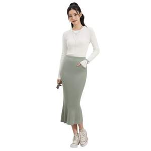 Jupe midi sirène évasée en laine côtelée pour femme, taille haute, décontractée, douce, élastique, avec logo personnalisé, vente en gros - Product Image 1