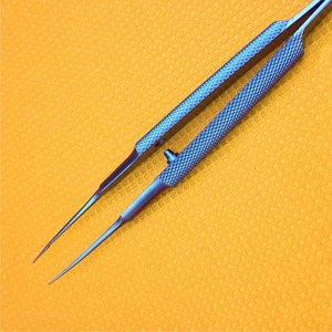 Tijeras Oftálmicas Ergonómicas Manuales de Titanio con Punta Fina Curva e Inocua para Cirugía Ocular y Dental Microquirúrgica - Product Image 5