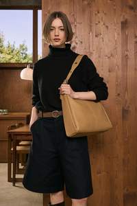 Sac hobo en cuir véritable au toucher doux avec grande capacité, doublure en lin durable et design portable pour une utilisation décontractée - Product Image 3