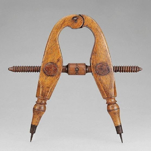 Outil de dessin traditionnel en laiton pour diviser les lignes droites, avec pointes métalliques, disponible à prix de gros. - Product Image 1
