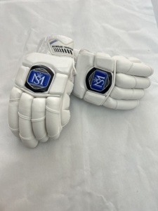 Mannu Sports Sniper Strike Cricket Batting Gloves PU Leather Lightweight Youth Handed Extra Protection High Quality All Seasons - Product Image 4