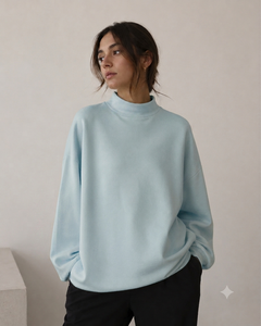 เสื้อสเวตเชิ้ตคอเต่าทรงโอเวอร์ไซส์สำหรับผู้หญิง สีฟ้าอ่อน ผ้าถักนิตติ้งจากใยฝ้ายและใยไผ่ ระบายอากาศได้ดี เหมาะสำหรับใส่ในฤดูใบไม้ร่วง - Product Image 1