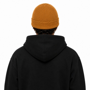 Bonnet en tricot unisexe avec revers plié, motif lettre brodé, style décontracté et confortable pour l'hiver, bonnet personnalisé - Product Image 2