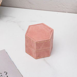 Caja de Embalaje Hexagonal Pequeña con Tapa Abatible y Diseño Impreso para Anillos de Diamantes de Alta Gama, Bodas y Propuestas, Disponible en Fábrica - Product Image 2