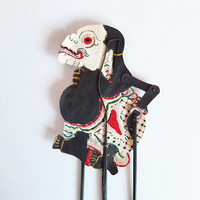 Marionnette de l'ombre Wayang Kulit Gareng en cuir indonésien artisanal, décoration de table traditionnelle javanaise, objet d'art ethnique