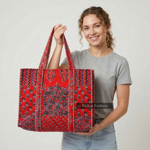 Sac fourre-tout matelassé indien imprimé à la main avec fermeture éclair, motif floral, pour femme, toutes saisons, vente en gros - Product Image 1